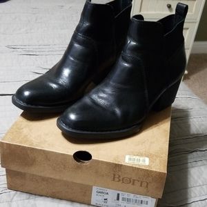 Womens Born Garcia boots booties 9M